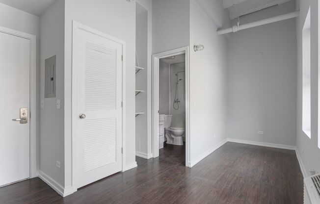 Studio, 1 bath, 172 sqft, $1,395, Unit 711