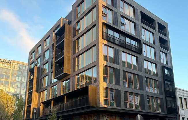 Exterior building at DOCK 59 APARTMENTS, PORTLAND