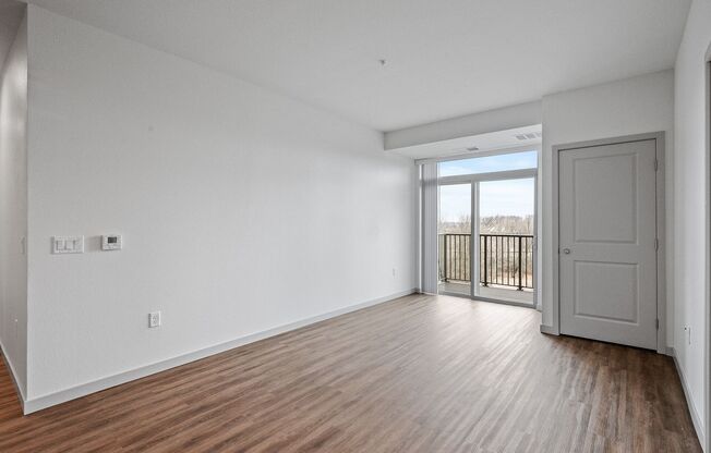 3 beds, 2 baths, 1,297 sqft, $2,545, Unit 207