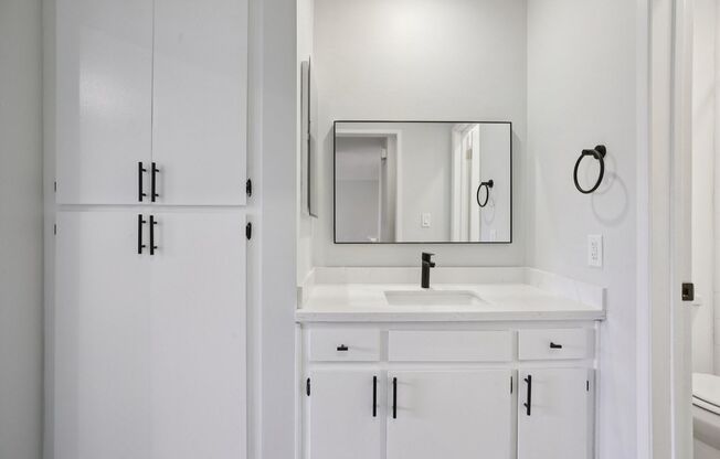 1 bed, 1 bath, 695 sqft, $1,898, Unit 319