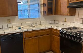 2 beds, 1 bath, 800 sqft, $1,695, Unit #3