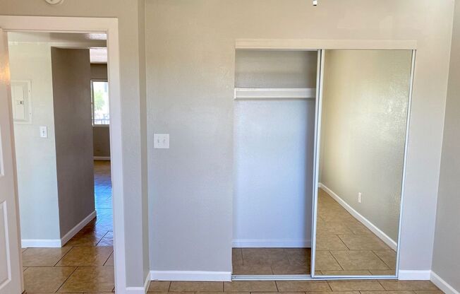 2 beds, 1 bath, $1,195, Unit 201