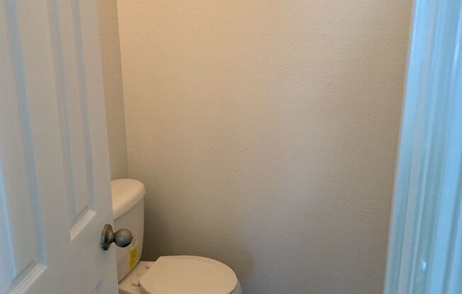 2 beds, 1.5 baths, 800 sqft, $1,500, Unit 207