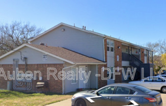 327 SE 3 ST