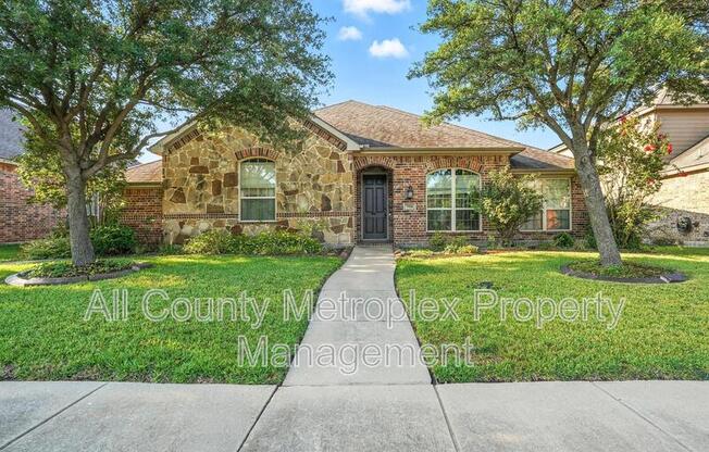 7114 WATERBURY DR