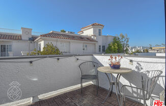 1733 1727 GLENDON AVE