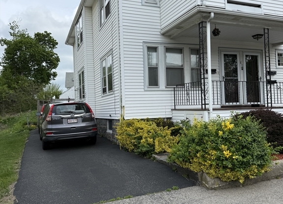 84 S WALNUT