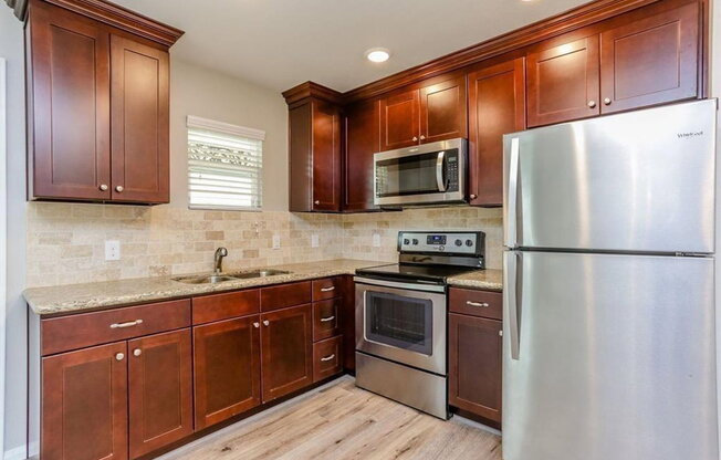1 bed, 1 bath, 450 sqft, $825, Unit 4