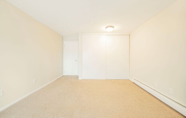 2 beds, 1 bath, 954 sqft, $1,380, Unit 206