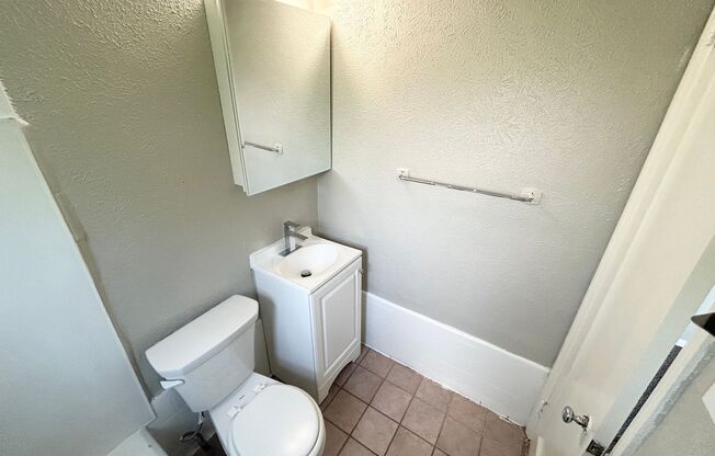 1 bed, 1 bath, 575 sqft, $995, Unit 114