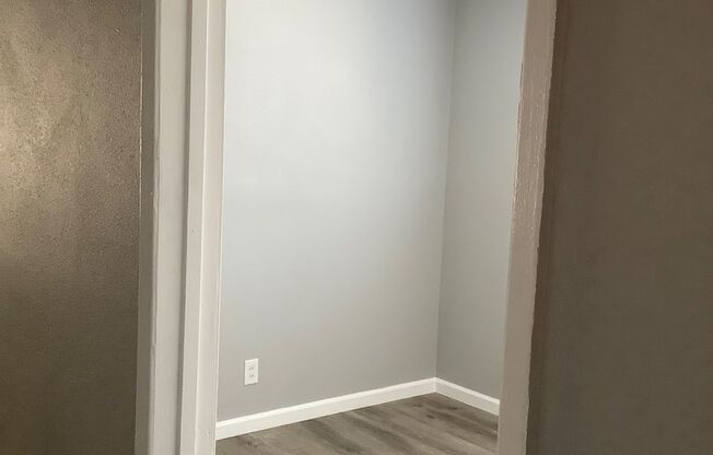 (278): 3810 Waller Ave (Apts A-D) (EPM)