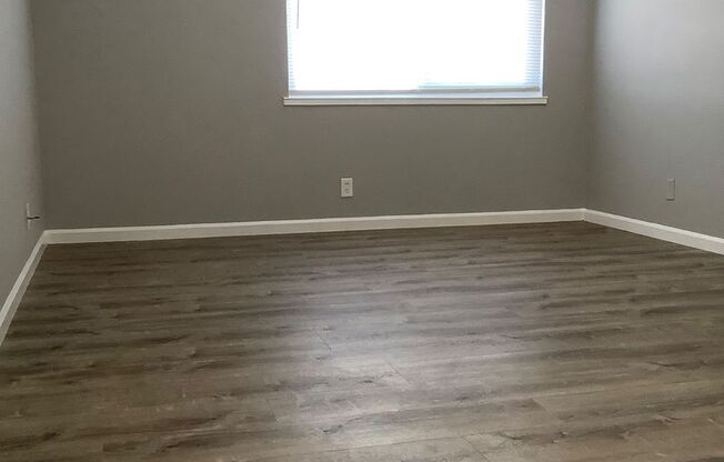 (278): 3810 Waller Ave (Apts A-D) (EPM)