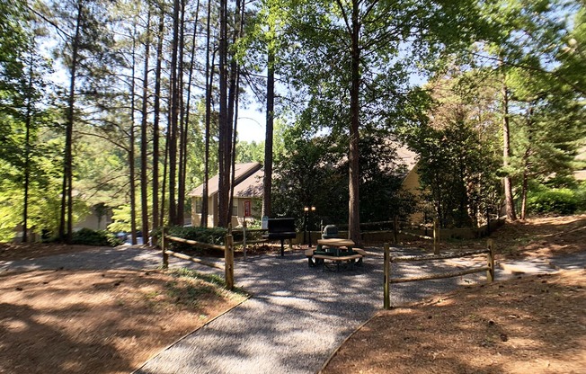 BBQ/ Picnic Area at Apartments on Peachtree Corners Circle