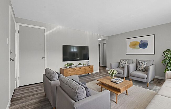 2 beds, 1 bath, 787 sqft, $1,345, Unit Unit 05