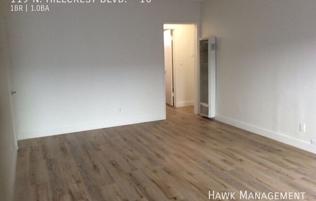 119 N HILLCREST BLVD