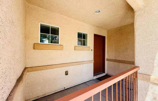 Beautiful  3 bedroom Townhome in Gate Community! Available NOW!