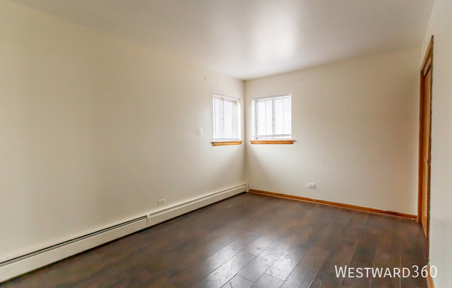 8745 S COTTAGE GRV AVE