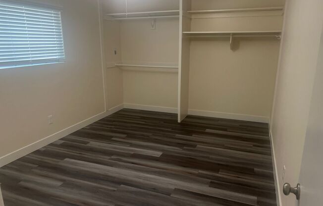 1 bed, 1 bath, 700 sqft, $1,895, Unit 04