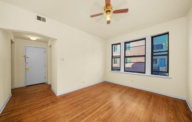2319 N. Kedzie LP