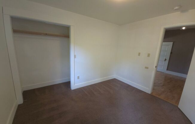 3 beds, 1 bath, $4,800