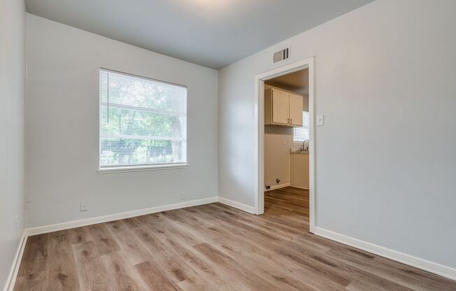 3 beds, 1 bath, $1,699