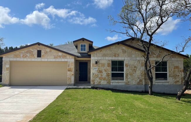 Cute cottage style 1 story home in Lago Vista - Built 2021