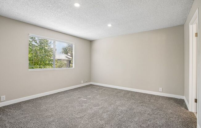 3 beds, 2 baths, 1,258 sqft, $1,813, Unit 24L