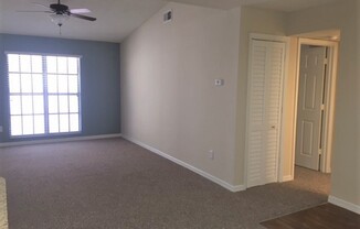 2 beds, 2 baths, 990 sqft, $1,550, Unit 0904