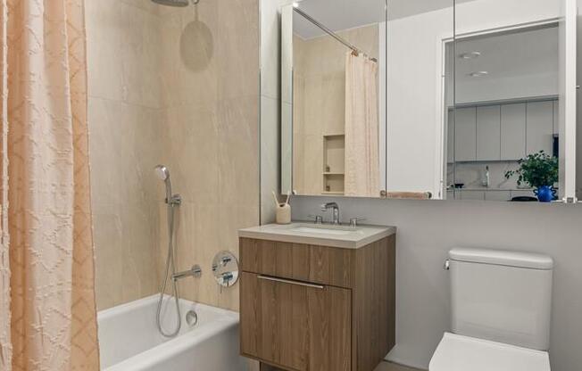 1 bed, 1 bath, $4,400, Unit 4H