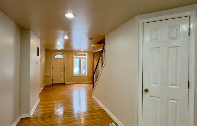 Charming 2BD/1.5BA Townhome in Canton, MD!