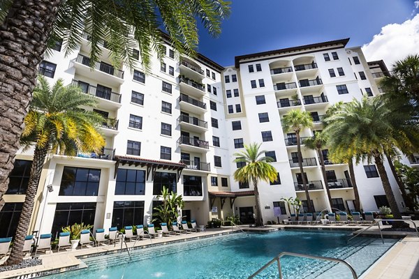 2 Bayshore Luxury Waterfront Apartments in Tampa