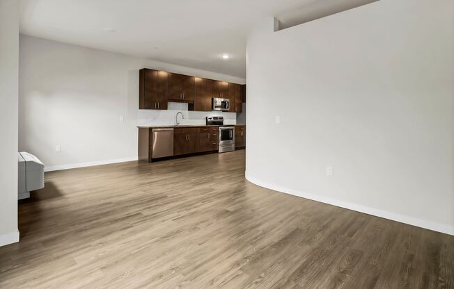 Studio, 1 bath, 678 sqft, $1,406, Unit 214