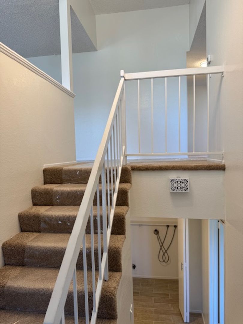 Newly Renovated 4 Bedroom 3 Bath Home with 2 Car Garage, Washer/Dryer hook-ups and Ocean/Harbor views