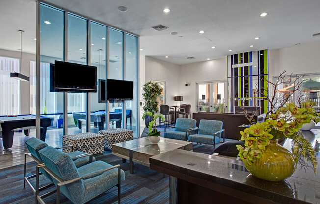 Aspire Pinacle Peak - lobby