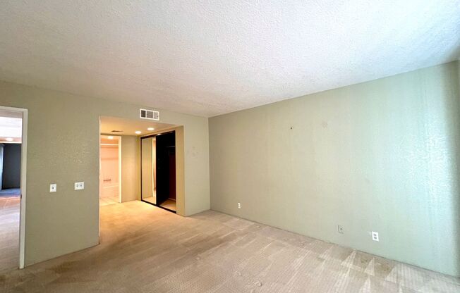 2 beds, 2 baths, $2,495, Unit UNIT Q123