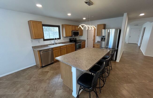 3126 W ZACHARY DR