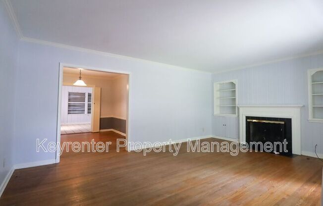 2220 S INDIANAPOLIS