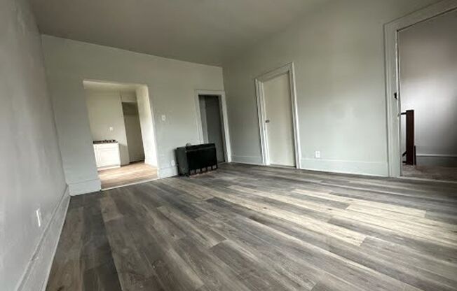 2042 S 6th St.