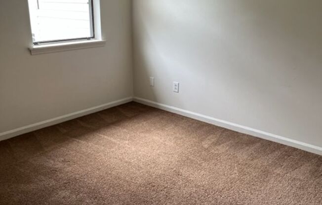 1 bed, 1 bath, 640 sqft, $990, Unit 179K