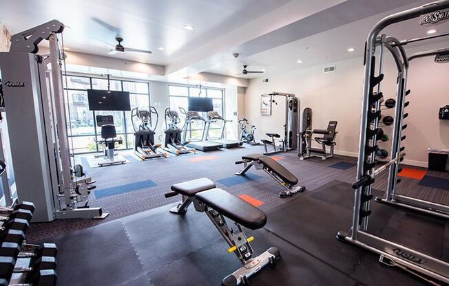 2 beds, 2 baths, 946 sqft, $1,299, Unit 530