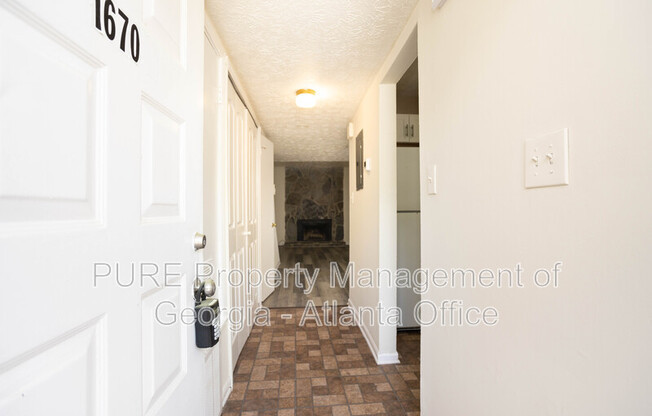 1670 WYNNDOWNE TRL SE