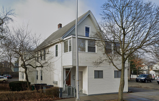 2574 MASSACHUSETTS AVE