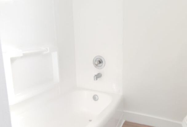 Studio, 1 bath, $1,495, Unit 6