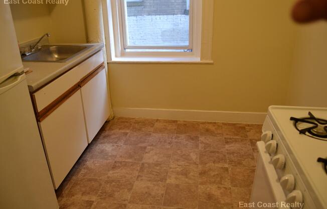161 KELTON ST
