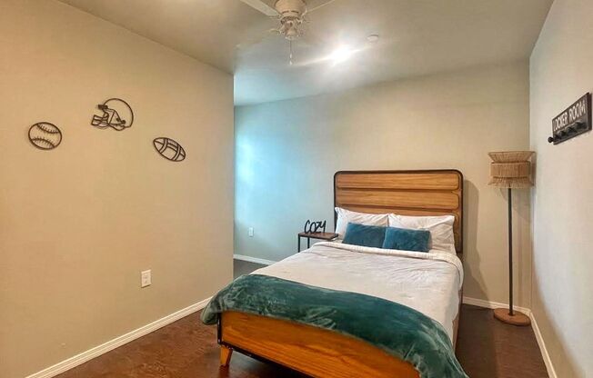2 beds, 2 baths, $1,006, Unit 324