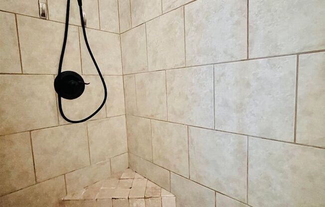 3 beds, 2 baths, $1,500