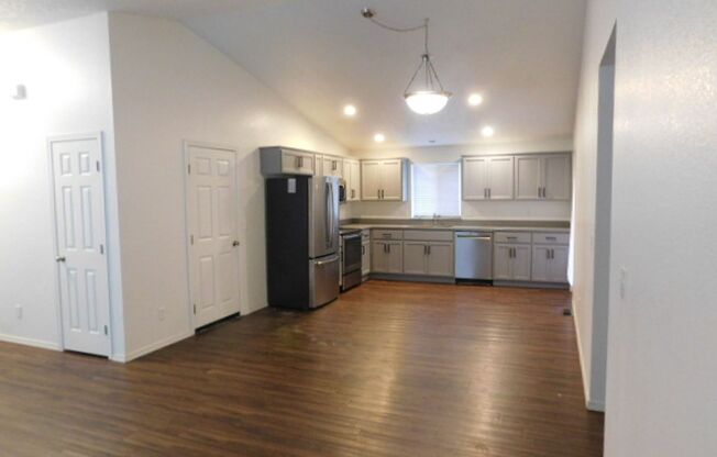 3 beds, 2 baths, $2,160