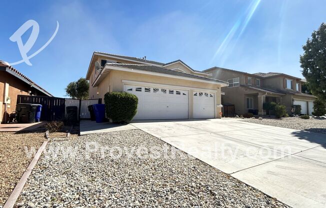 5 Bedroom, 3.5 Bathroom Victorville Home with a loft!