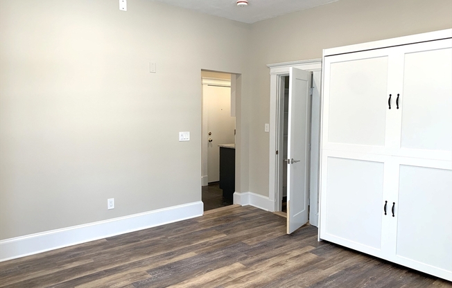 Studio, 1 bath, 330 sqft, $2,995, Unit 7