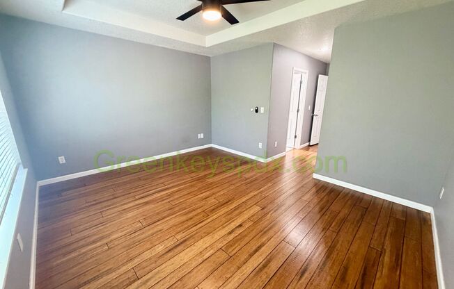 Awesome 3-bedroom 2.5-bathroom house in Arbor Roses Neighborhood in Hillsboro